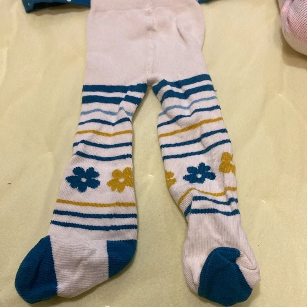 Infant 0-3 month Girl’s Skirtall Outfit & Blanket